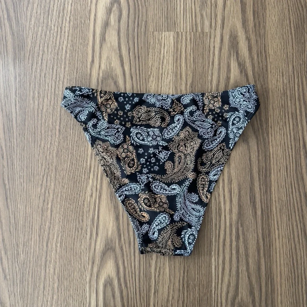 NEW Faithful The Brand Womens Paisley Two Piece Bathing Suit Black Small/Medium*